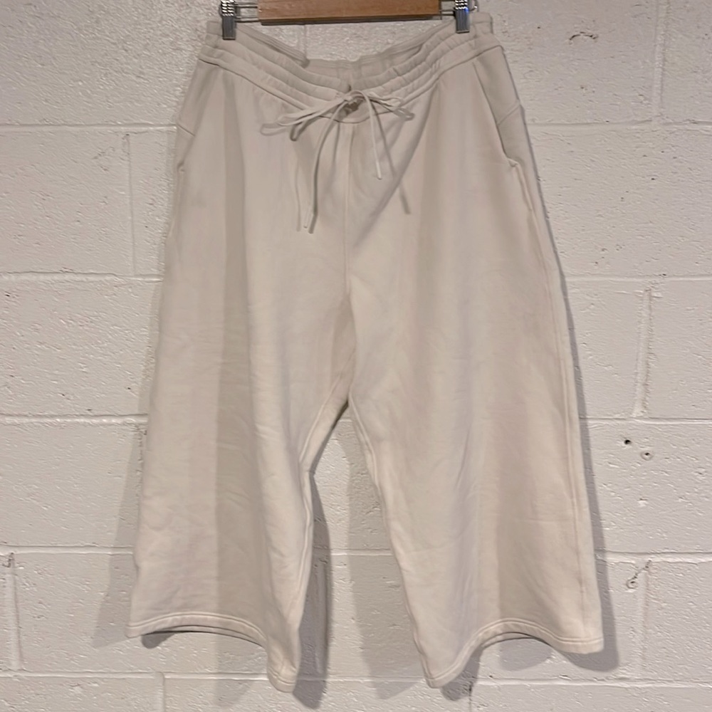 Lululemon relaxed wide-legged sweatpants, 14, bone, worn once